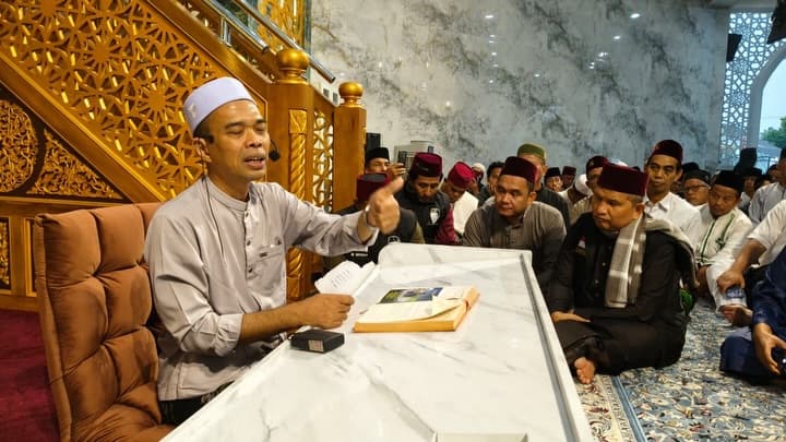 Kajian Rutin Rabu Shubuh baca kitab Riyadhussholihin